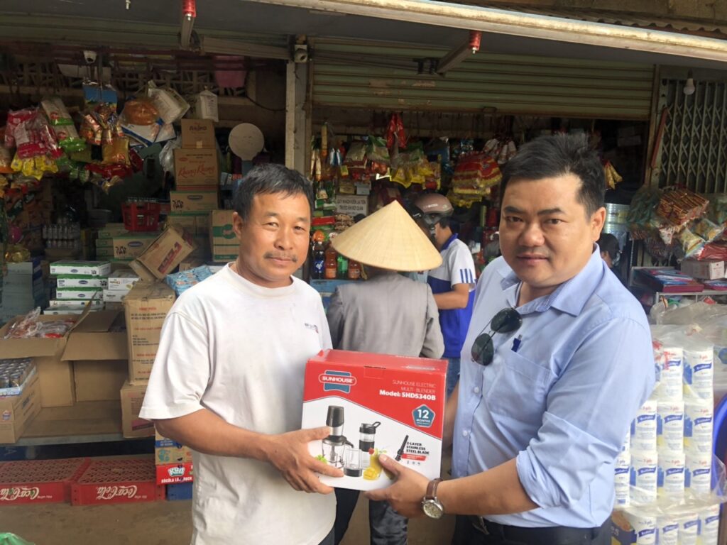 Trao giải cho Khách hàng thuộc Thị trường Daklak